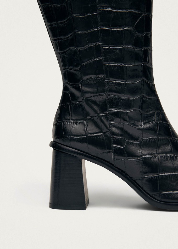 East Alli Total Black Leather Boots from Alohas East Alli Total Black Leather Boots from Alohas