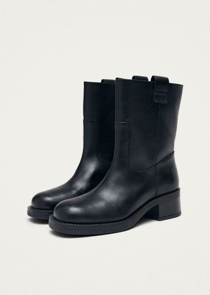 Rajan Black Leather Boots from Alohas