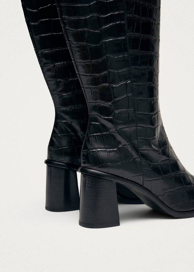East Alli Total Black Leather Boots from Alohas East Alli Total Black Leather Boots from Alohas
