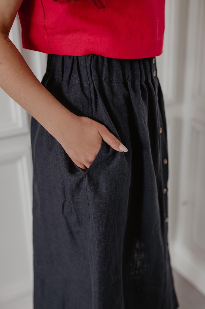 Daisy linen skirt with buttons in Charcoal from AmourLinen