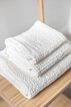 Linen waffle towel set in White (3 pcs) via AmourLinen