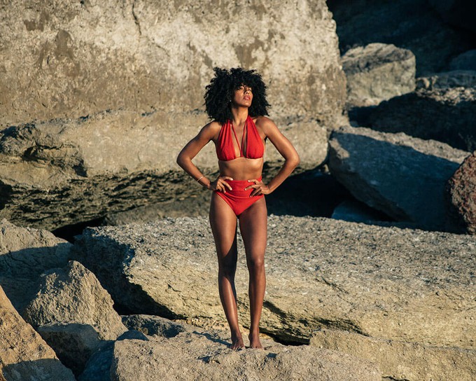 Geranium / Versatile Bikini Top from Anekdot