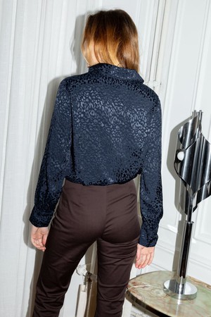 Shirt Kauri navy from avani apparel