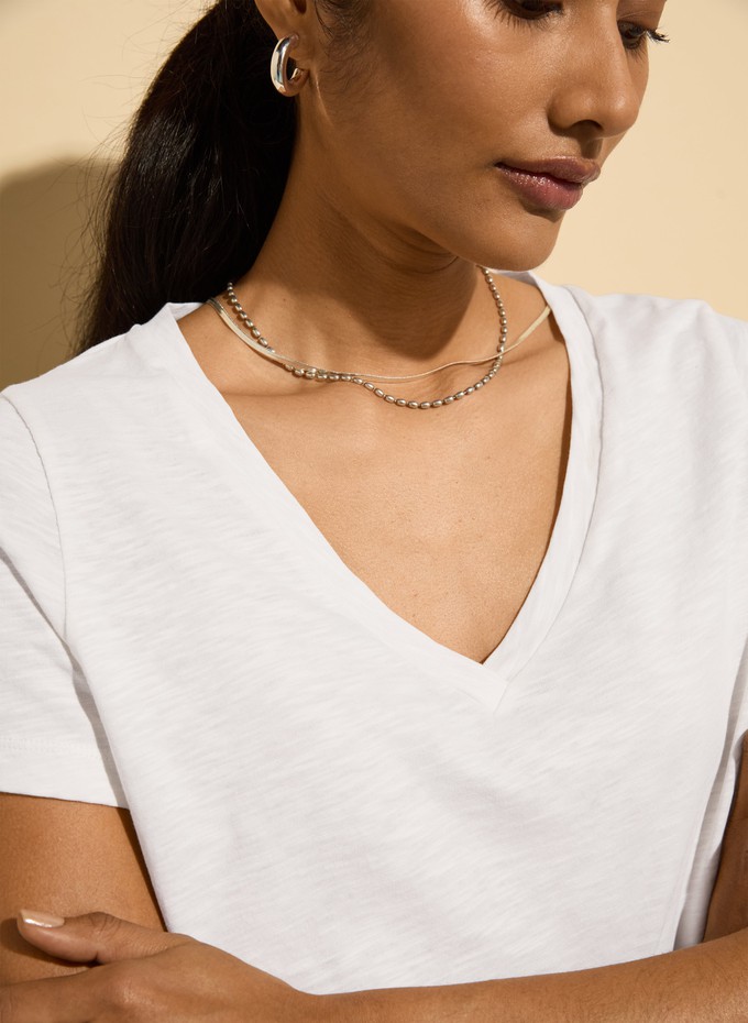 Hanorah Organic V-Neck Tee from Baukjen