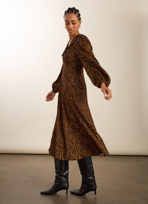 Lorelai Printed Midi Dress from Baukjen