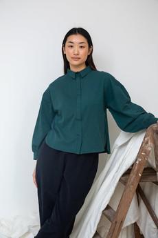 Konara Organic Cotton Jersey and Poplin Shirt in Pine via Beaumont Organic