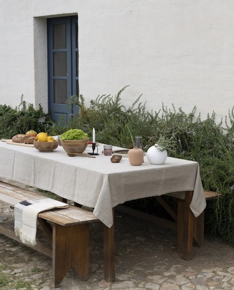 Diana Linen Tablecloth from Beaumont Organic