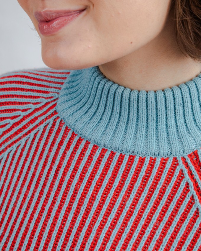 Bicolor Wool Cropped Sweater Blue from Brava Fabrics