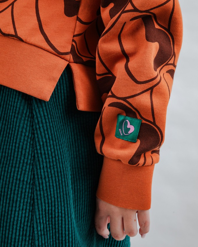 Bombon Allover Rounded Sweatshirt Brown from Brava Fabrics