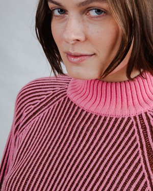Bicolor Wool Cropped Sweater Pink from Brava Fabrics