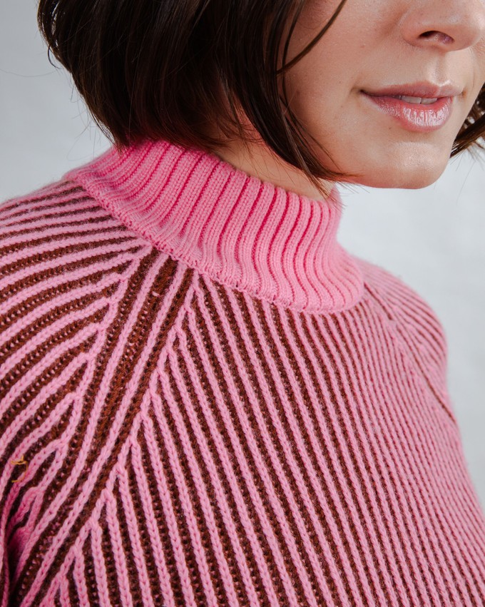 Bicolor Wool Cropped Sweater Pink from Brava Fabrics