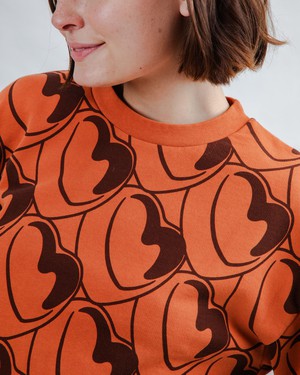 Bombon Allover Rounded Sweatshirt Brown from Brava Fabrics
