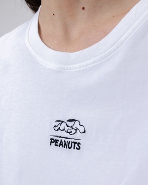 Peanuts Everybody's in a Hurry Oversize Tee White from Brava Fabrics