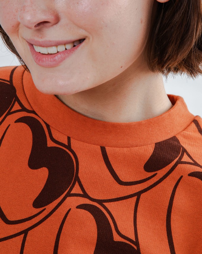 Bombon Allover Rounded Sweatshirt Brown from Brava Fabrics
