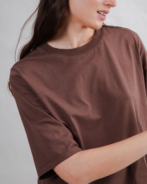 Bombon Label Squared Tee Brown from Brava Fabrics