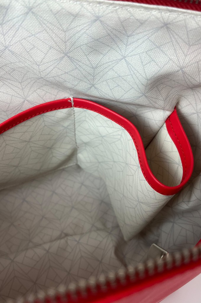 Trotto crossbody bag - Cherry from CANUSSA