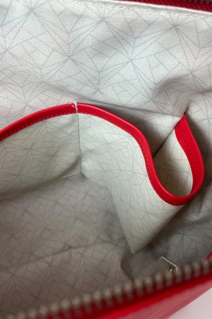 Trotto crossbody bag - Cherry from CANUSSA