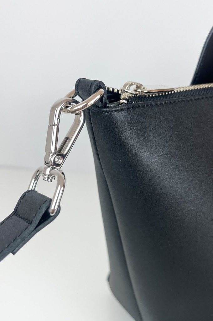 Trotto crossbody bag - Corn Black from CANUSSA