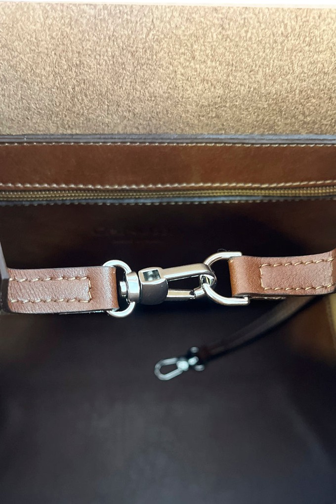Totissimo shoulder bag - Hazelnut from CANUSSA