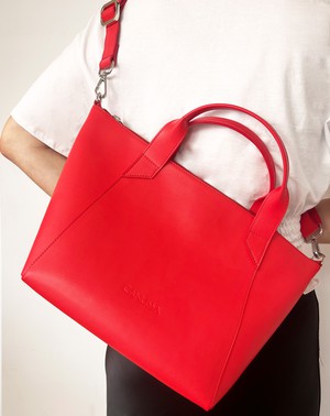 Trotto crossbody bag - Cherry from CANUSSA