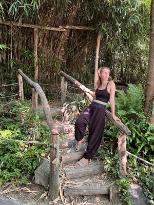 Wanderlust Black Harems from chaYkra