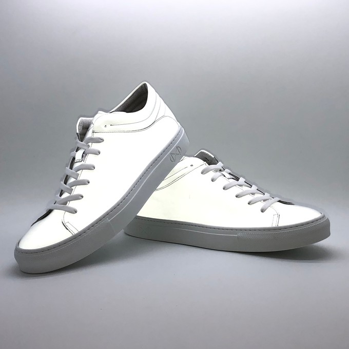 nat-2™ Sleek Low vegan white reflective (W/M/X) from COILEX