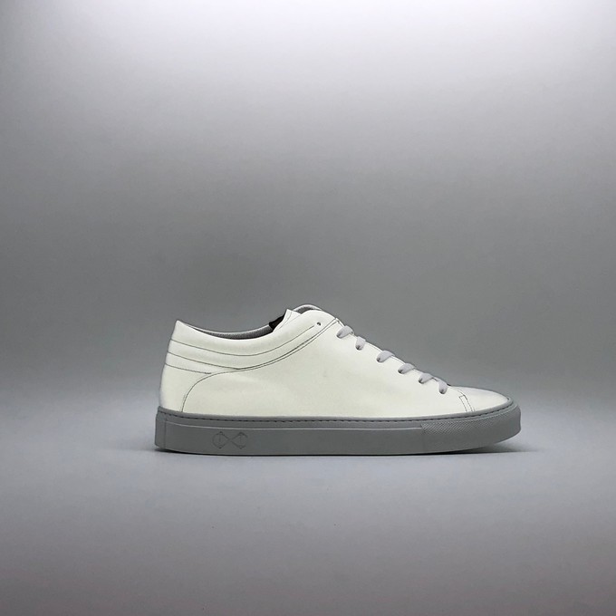 nat-2™ Sleek Low vegan white reflective (W/M/X) from COILEX