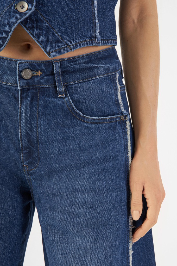 ASH Barrel Leg Minimal Stretch - Fringes - Dark Blue from DAWN Denim ASH Barrel Leg Minimal Stretch - Fringes - Dark Blue from DAWN Denim