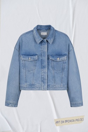 AMARA Minimal Stretch - Boxy Jacket - Light Blue - Art on Broken Pieces from DAWN Denim