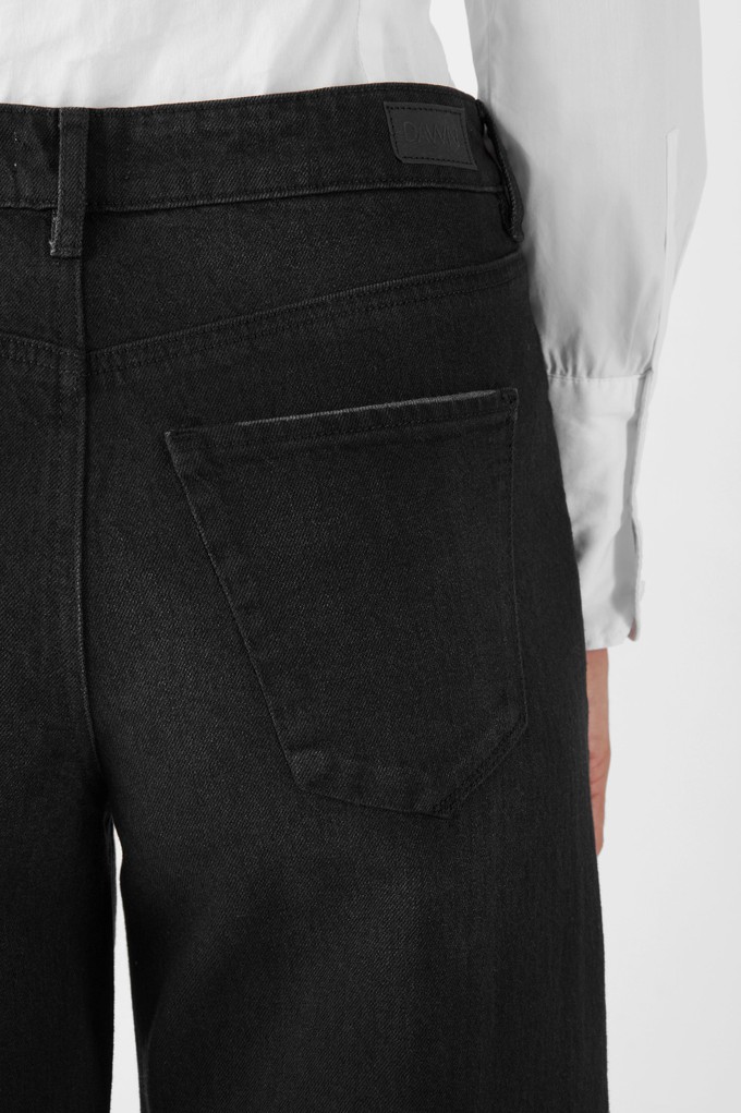 ASH Barrel Leg Minimal Stretch - Basic- Black Denim from DAWN Denim