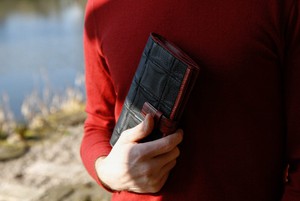 Travel Wallet | Leather & Fire-hose from Elvis & Kresse