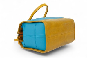 Small Post Bag | Leather & Fire-hose from Elvis & Kresse