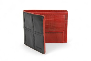 Billfold Wallet with Coin Pocket | Leather & Fire-hose from Elvis & Kresse