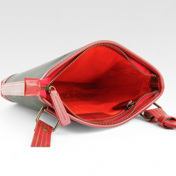 Reporter Bag | Printing Blanket & Fire-hose from Elvis & Kresse