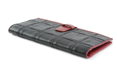 Travel Wallet | Leather & Fire-hose from Elvis & Kresse