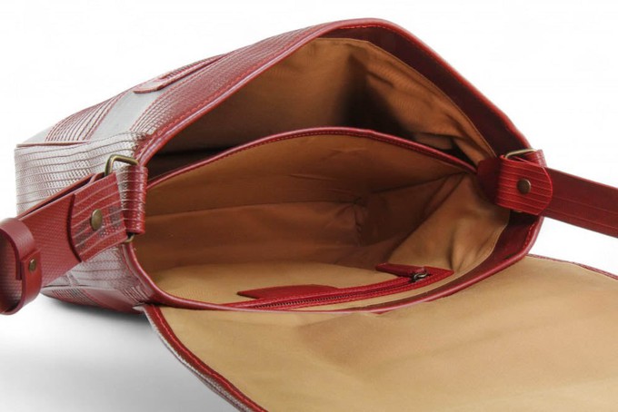 Messenger Bag | Fire-hose from Elvis & Kresse