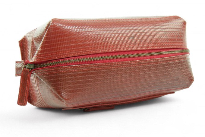 Large Washbag | Fire-hose from Elvis & Kresse