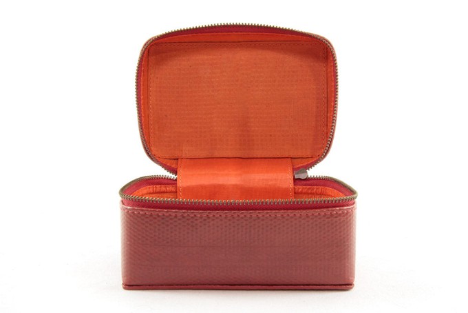 Large Box | Leather & Fire-hose from Elvis & Kresse