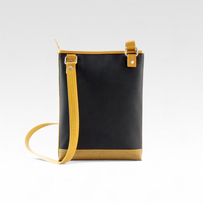 Reporter Bag | Printing Blanket & Fire-hose from Elvis & Kresse