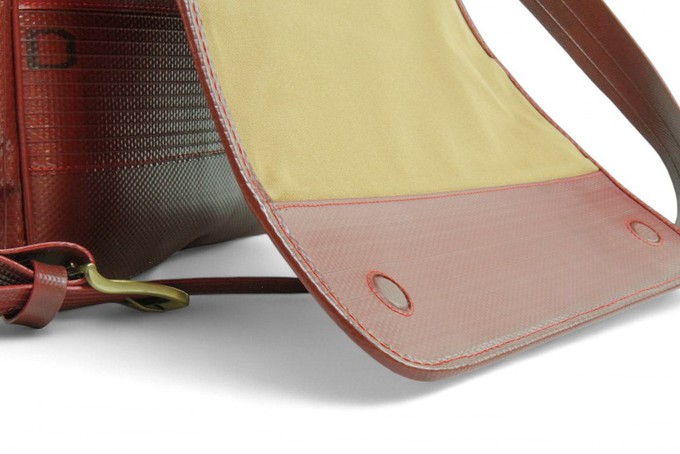 Messenger Bag | Fire-hose from Elvis & Kresse