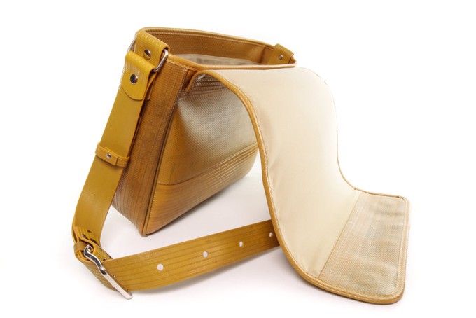 Messenger Bag | Fire-hose from Elvis & Kresse