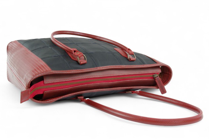 Classic Tote | Leather & Fire-hose from Elvis & Kresse