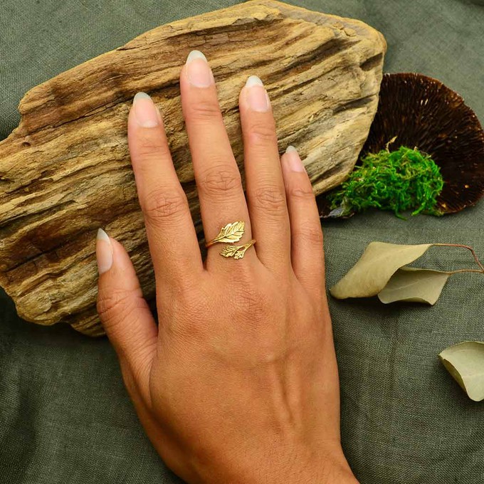 Bronzen ring bladeren from Fairy Positron