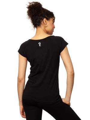 Yoga girl Cap Sleeve black from FellHerz T-Shirts - bio, fair & vegan