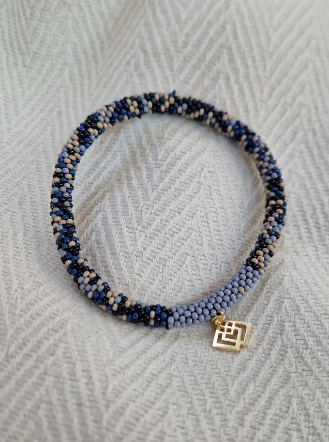 bracelet beaded embrace from Fifth Origins