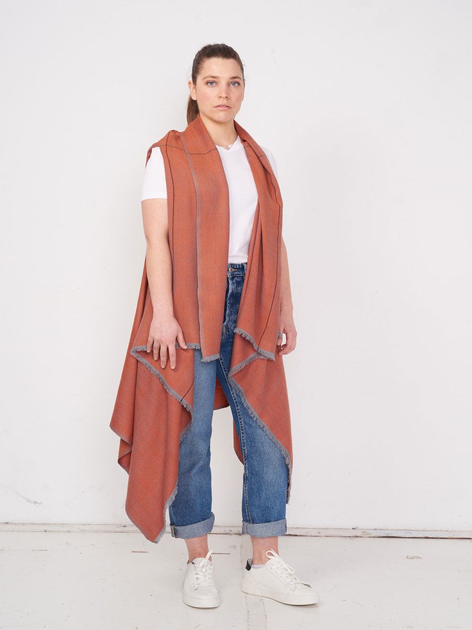 cape infinity lite wool spice from Fifth Origins