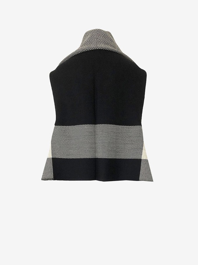 cape infinity wool black white from Fifth Origins