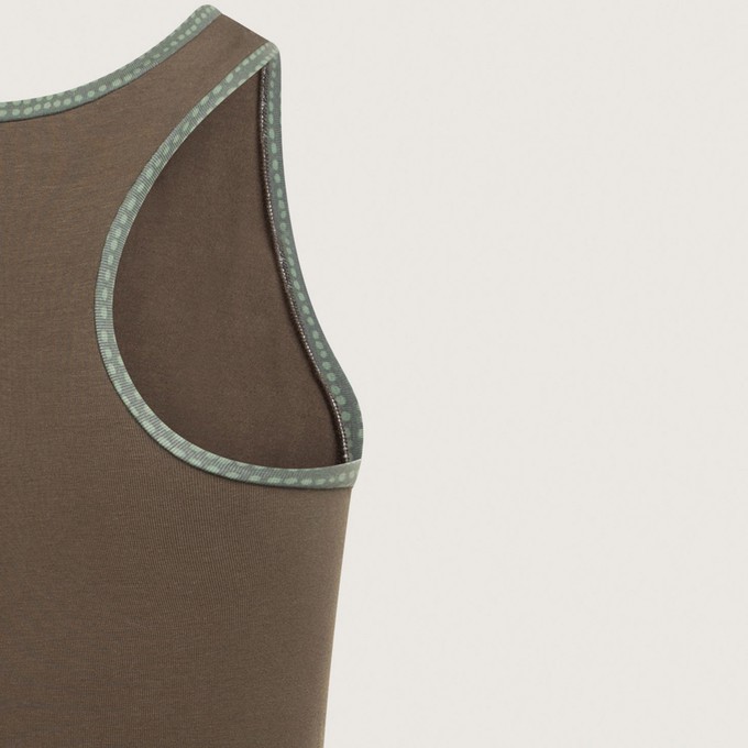 Organic tanktop forest + Dots (green) from Frija Omina