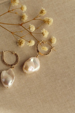 Frida Kahlo Pearl Earrings from GAÂLA