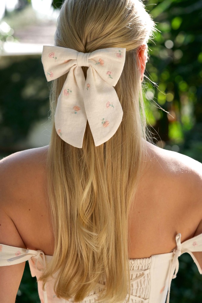 Alette Linen Hair Bow from GAÂLA